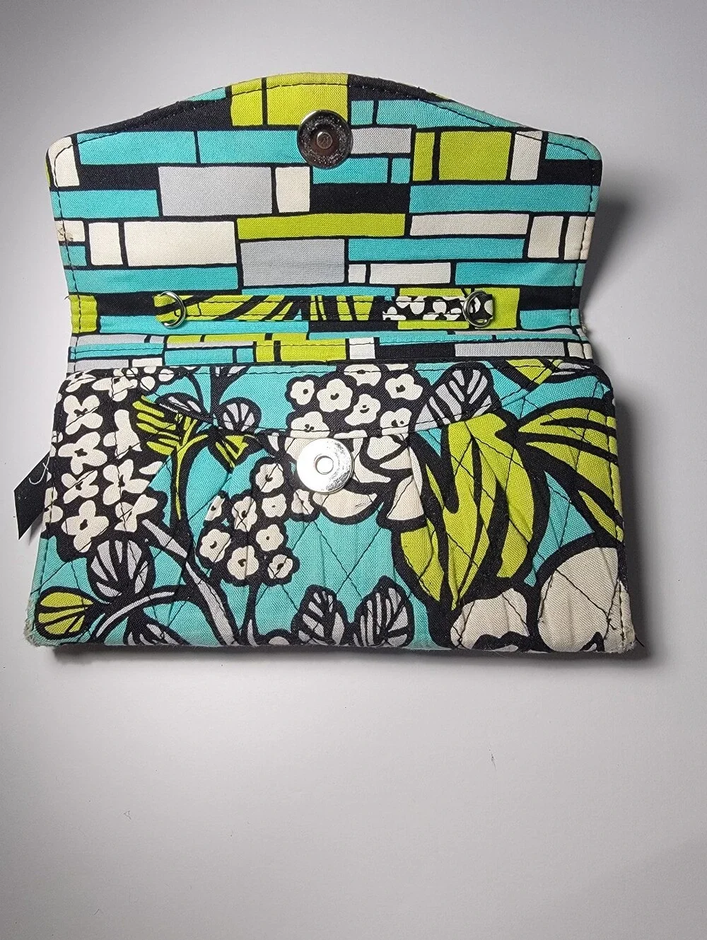 Vera Bradley Crossbody Clutch Wallet Island Blooms Pattern